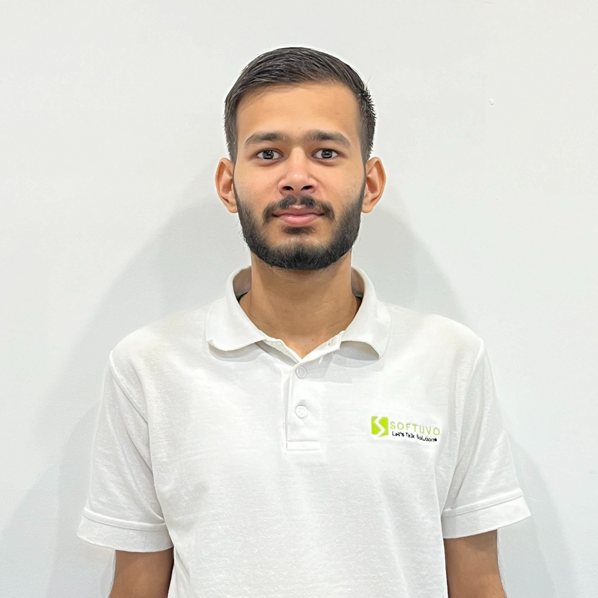 Vinay Sharma, Jr. UI Developer at Softuvo Solutions